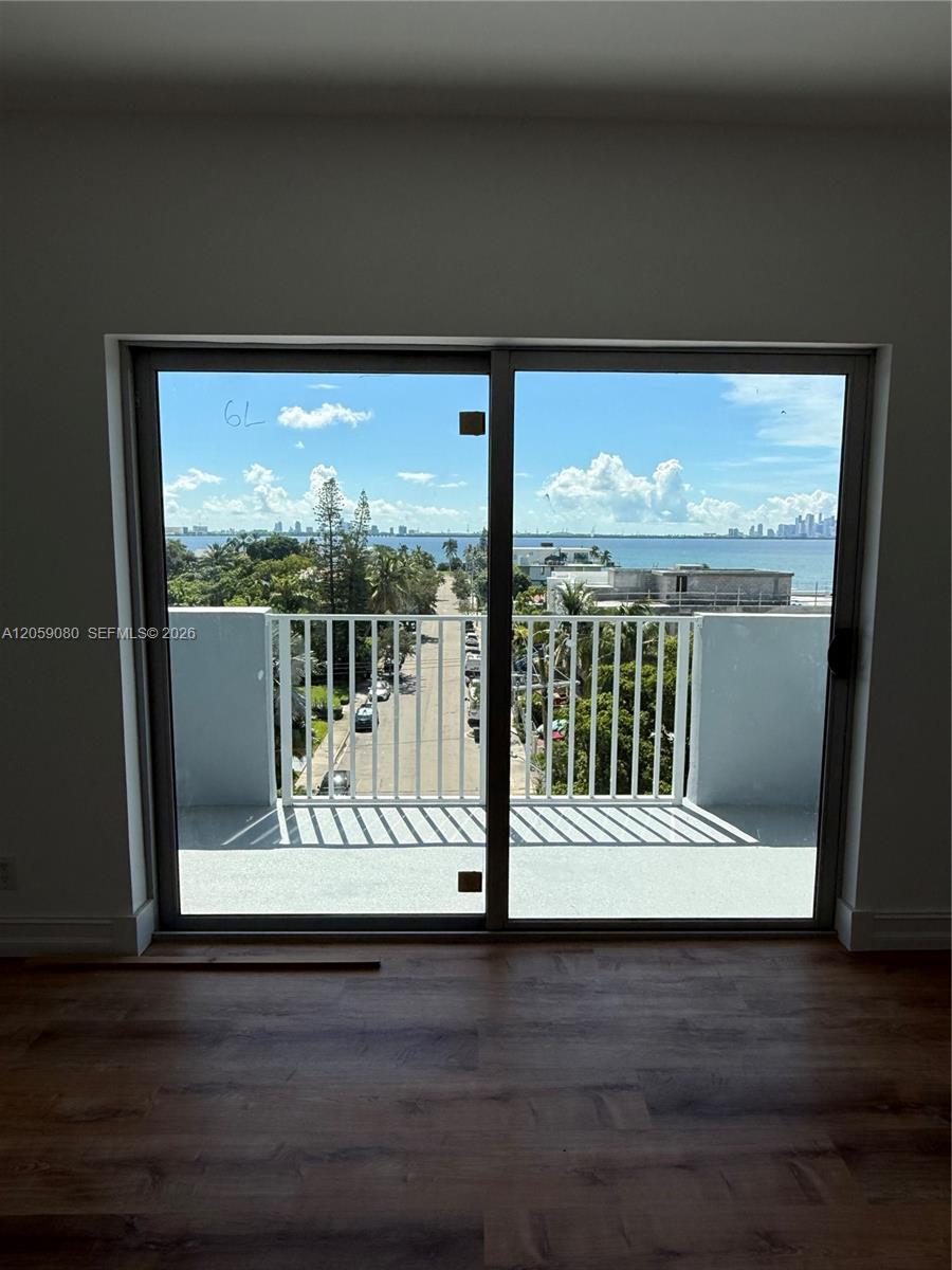 1455 N Treasure Drive gallery image #3