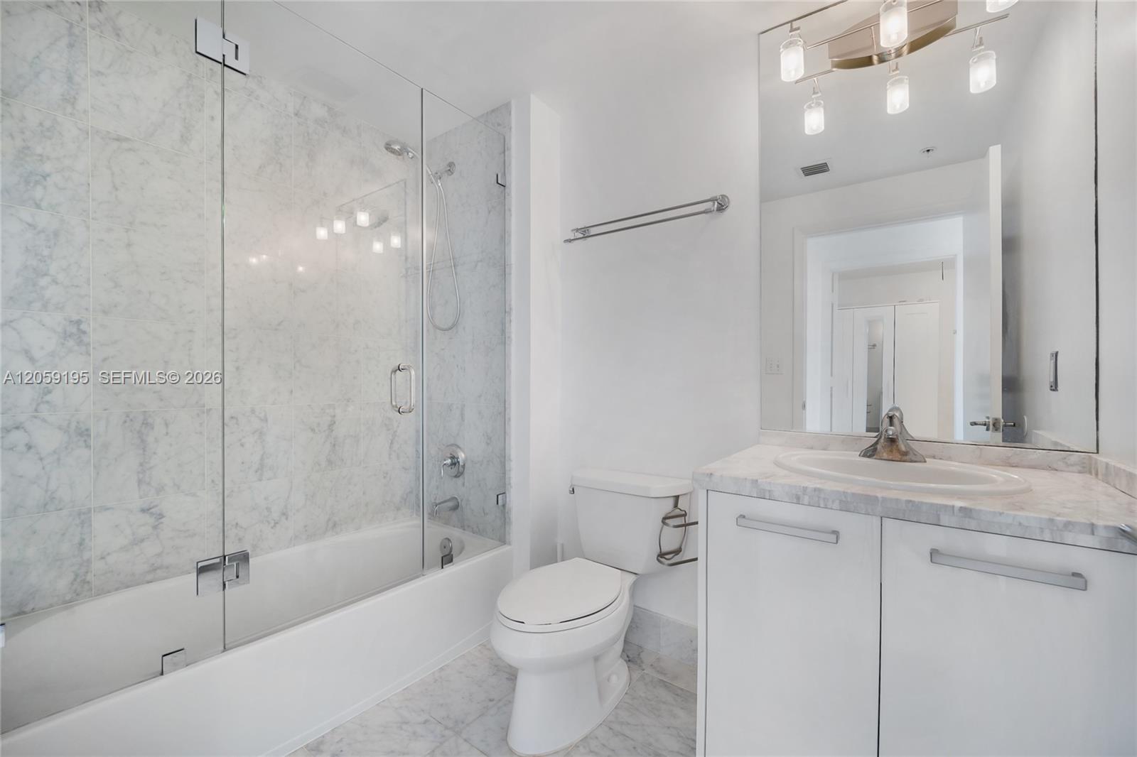 253 NE 2nd Street