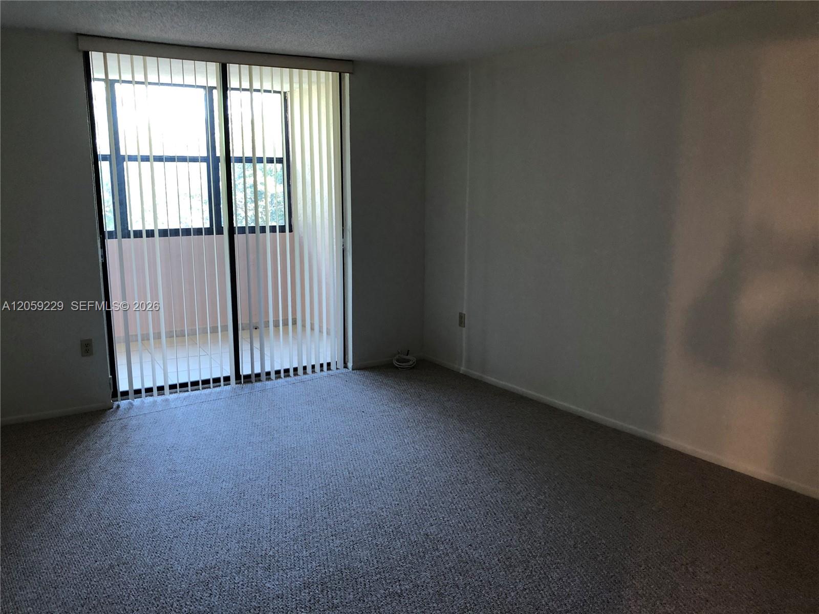 10852 N Kendall Drive