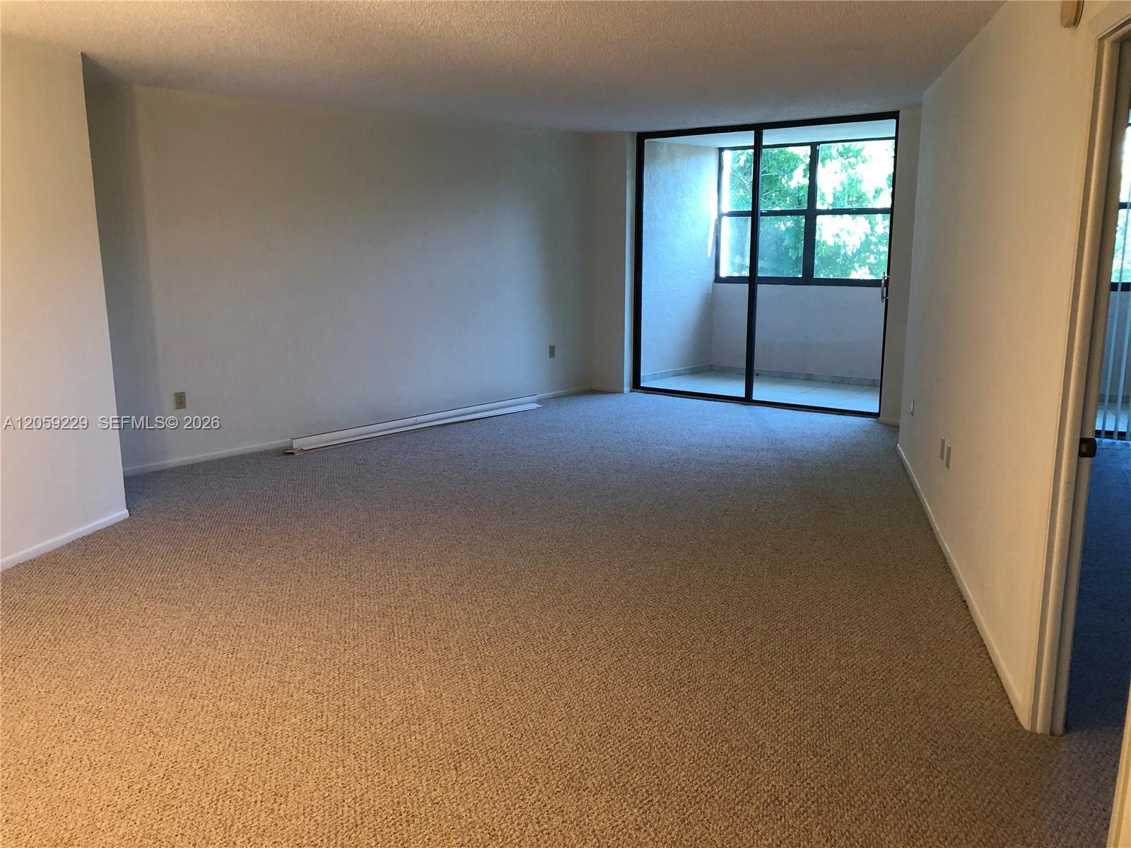 10852 N Kendall Drive