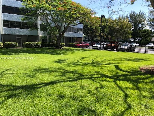 10852 N Kendall Drive