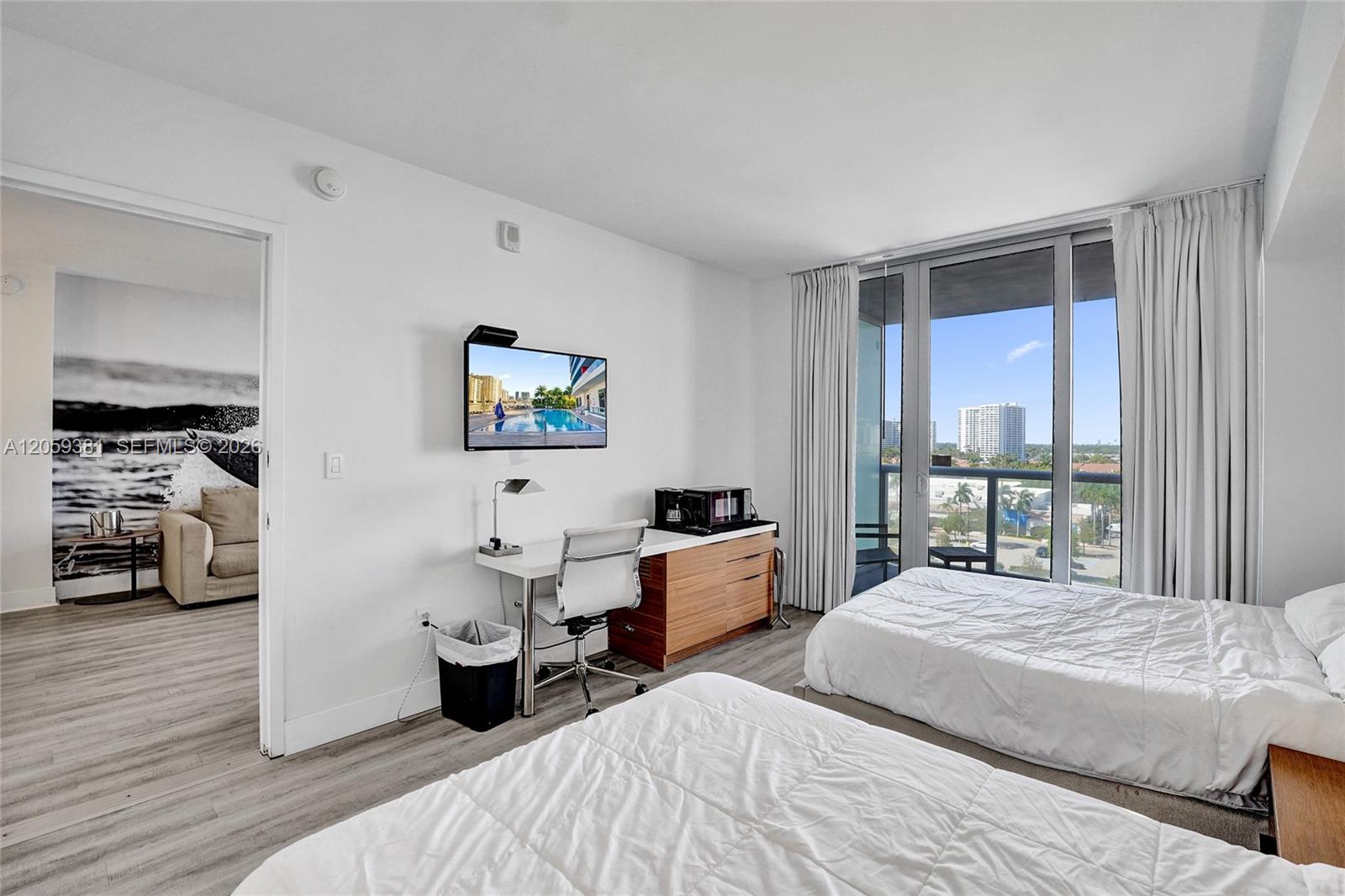 2602 E Hallandale Beach Boulevard