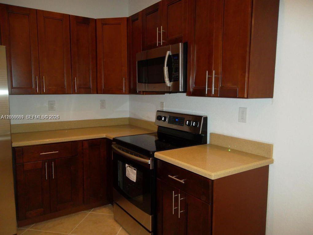 208 Lake Monterey Circle gallery image #8