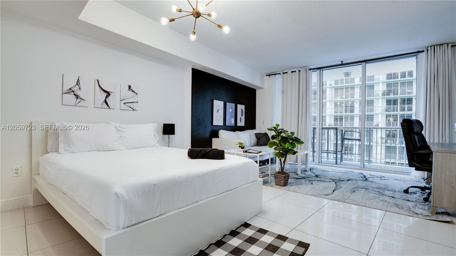 1750 N Bayshore