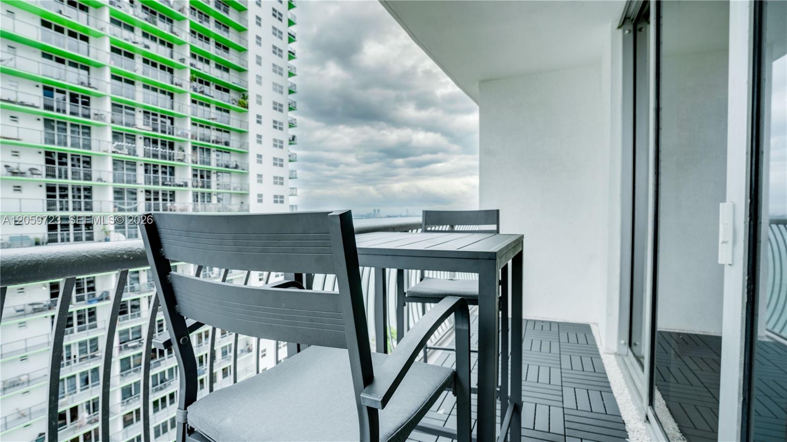 1750 N Bayshore
