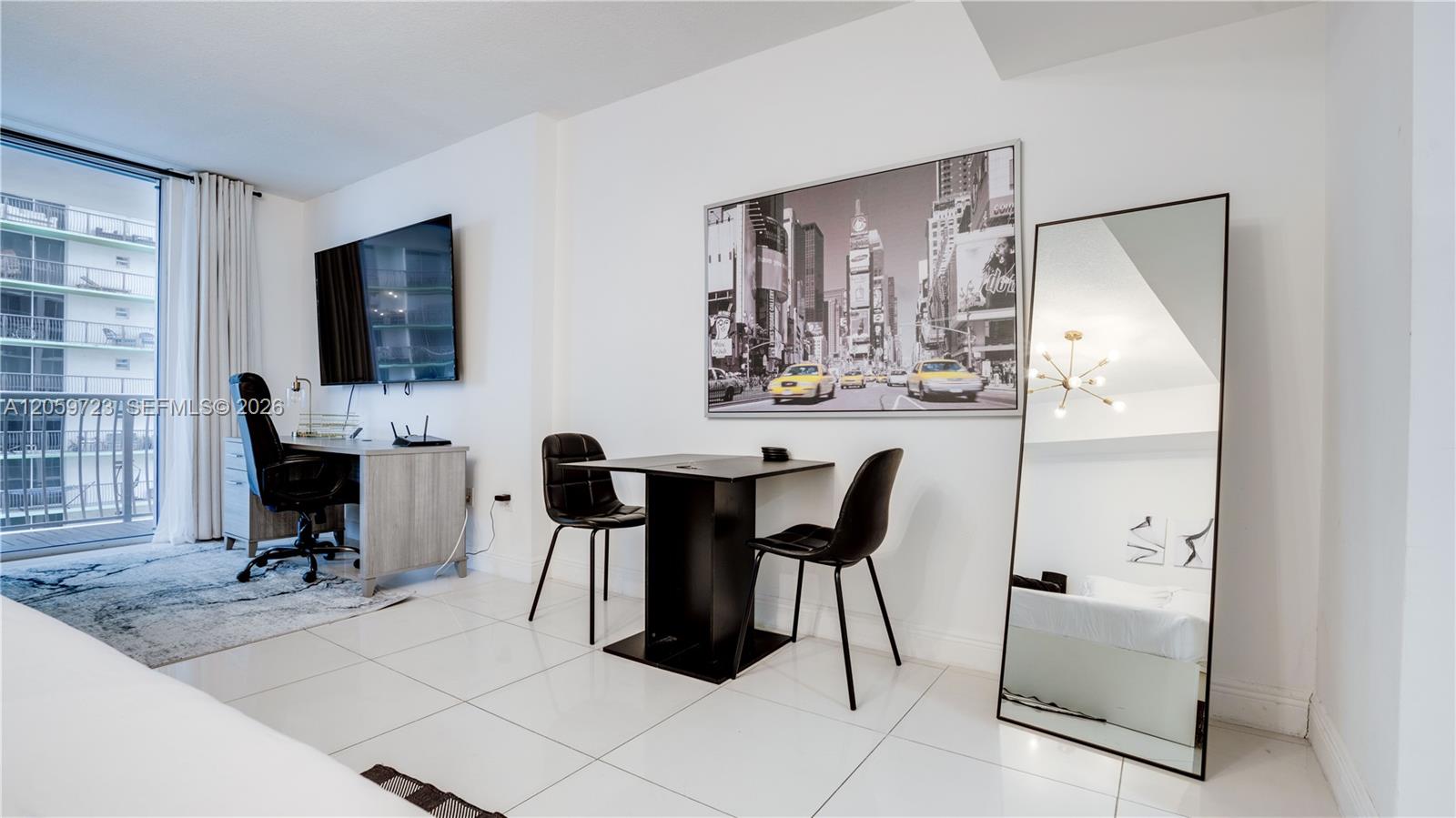 1750 N Bayshore