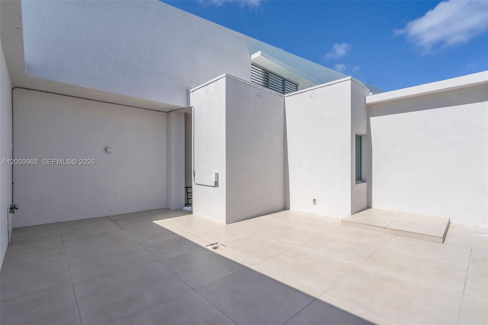 92 SW 3rd Street