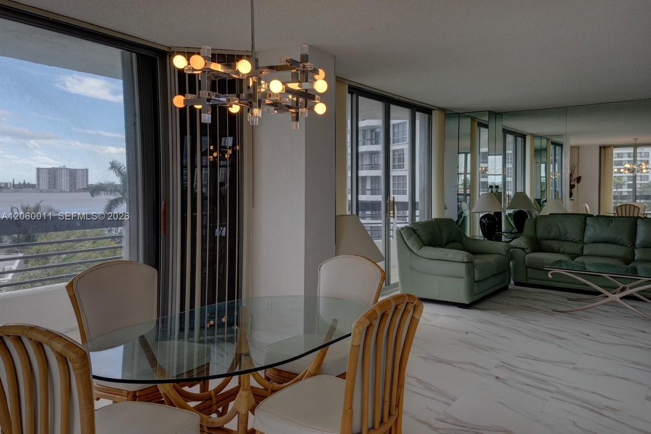 3600 Mystic Pointe Drive