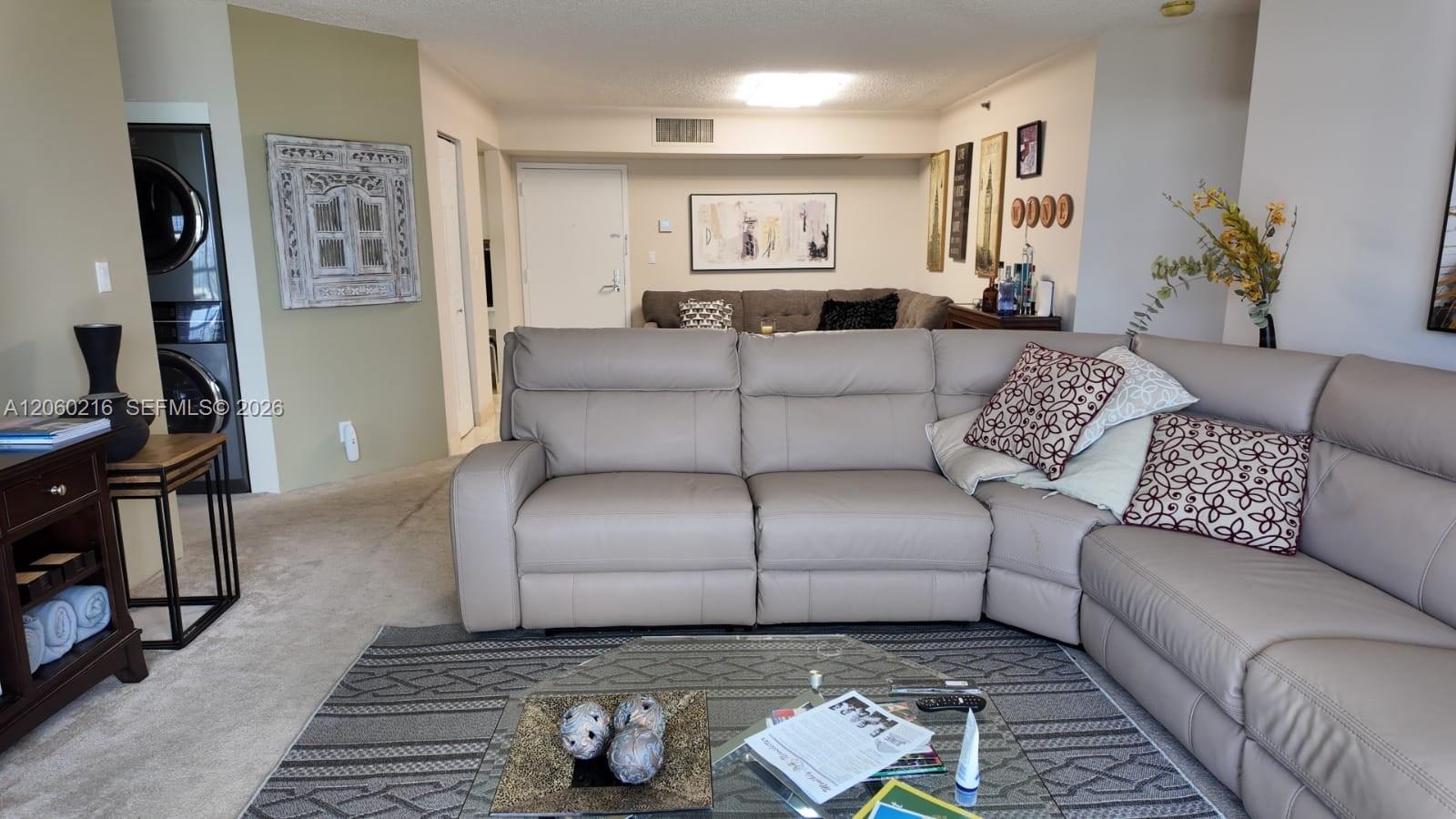 3600 Mystic Pointe Drive