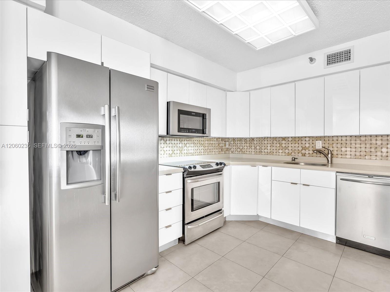 3530 Mystic Pointe Drive