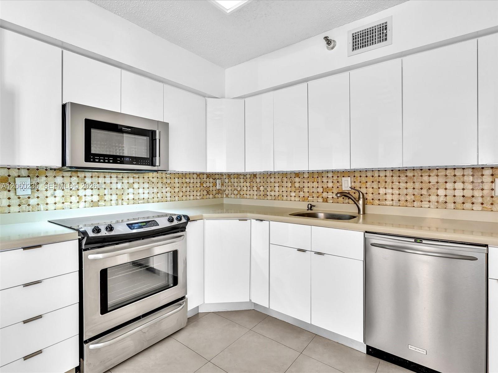 3530 Mystic Pointe Drive