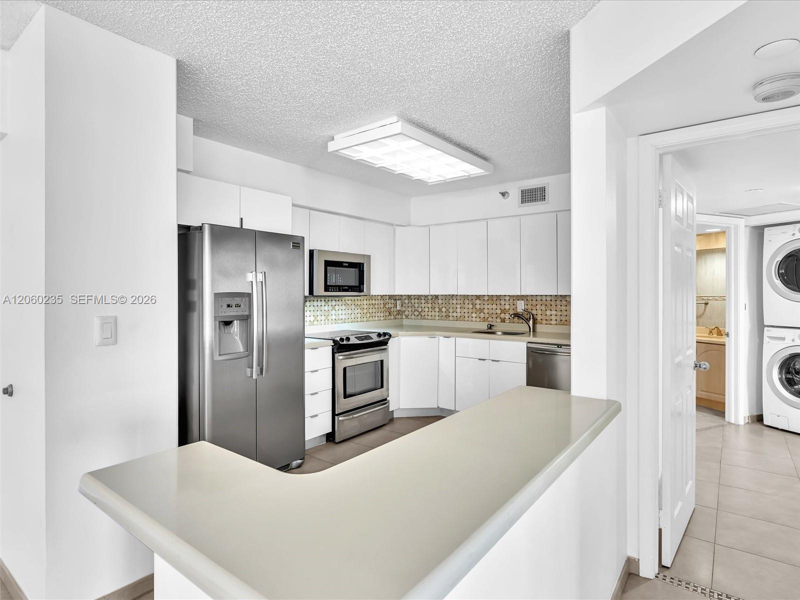 3530 Mystic Pointe Drive