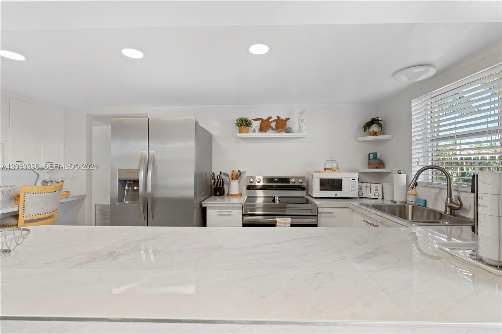 220 SE 12th Avenue