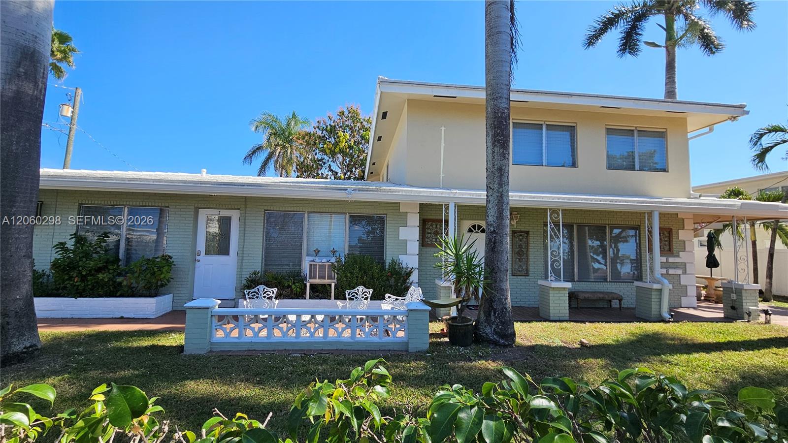 220 SE 12th Avenue