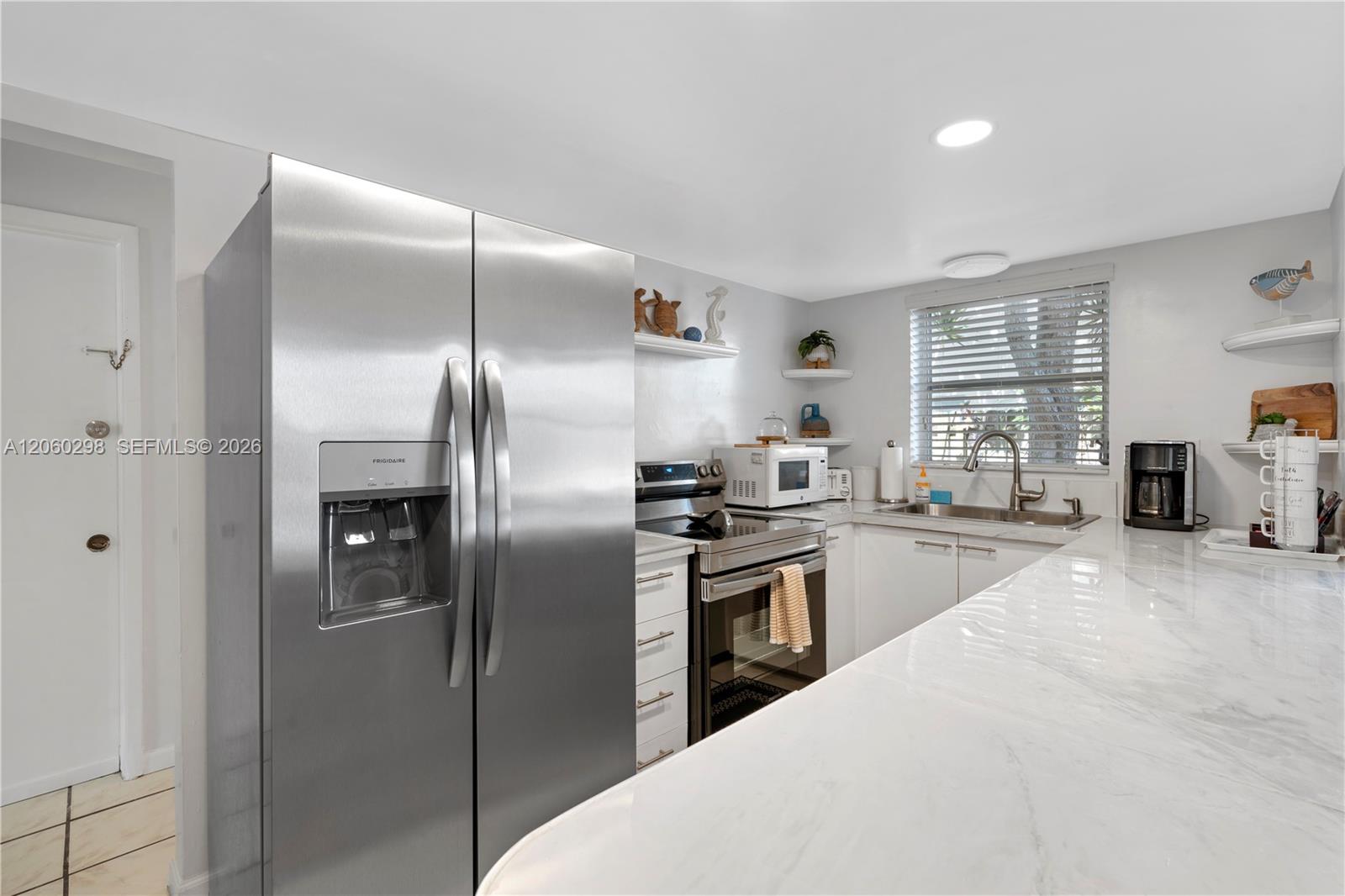 220 SE 12th Avenue