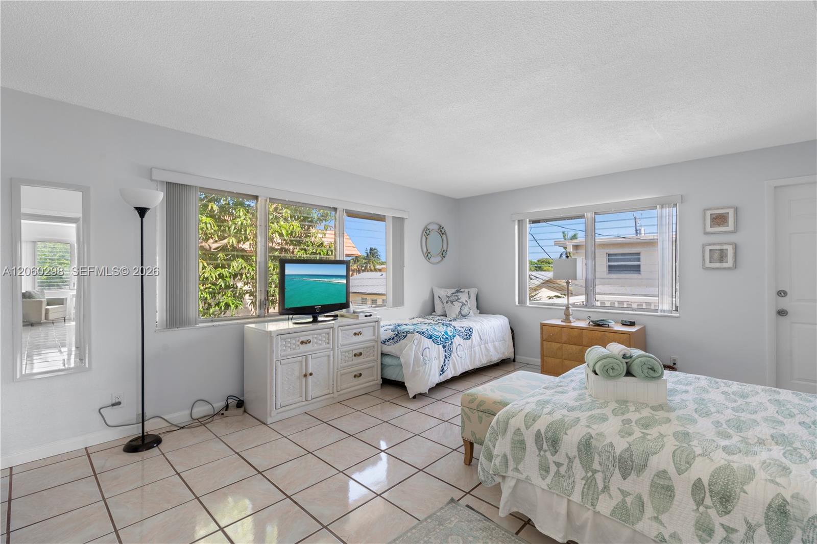 220 SE 12th Avenue