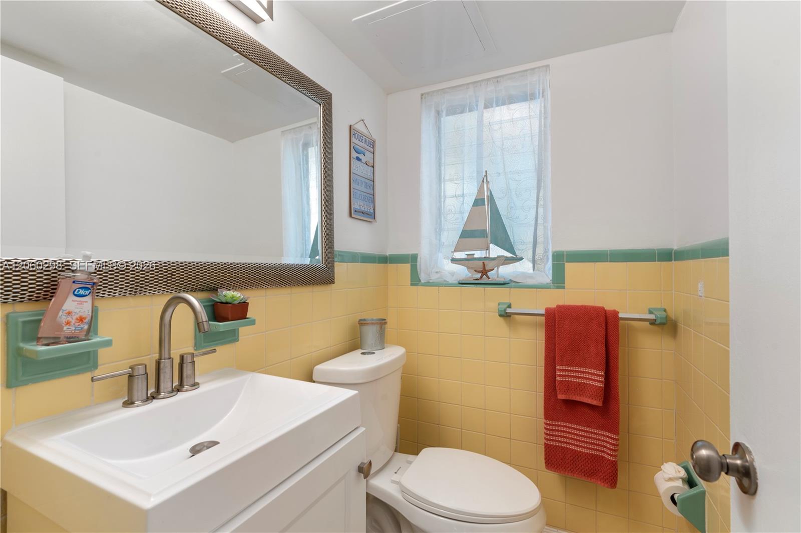 220 SE 12th Avenue