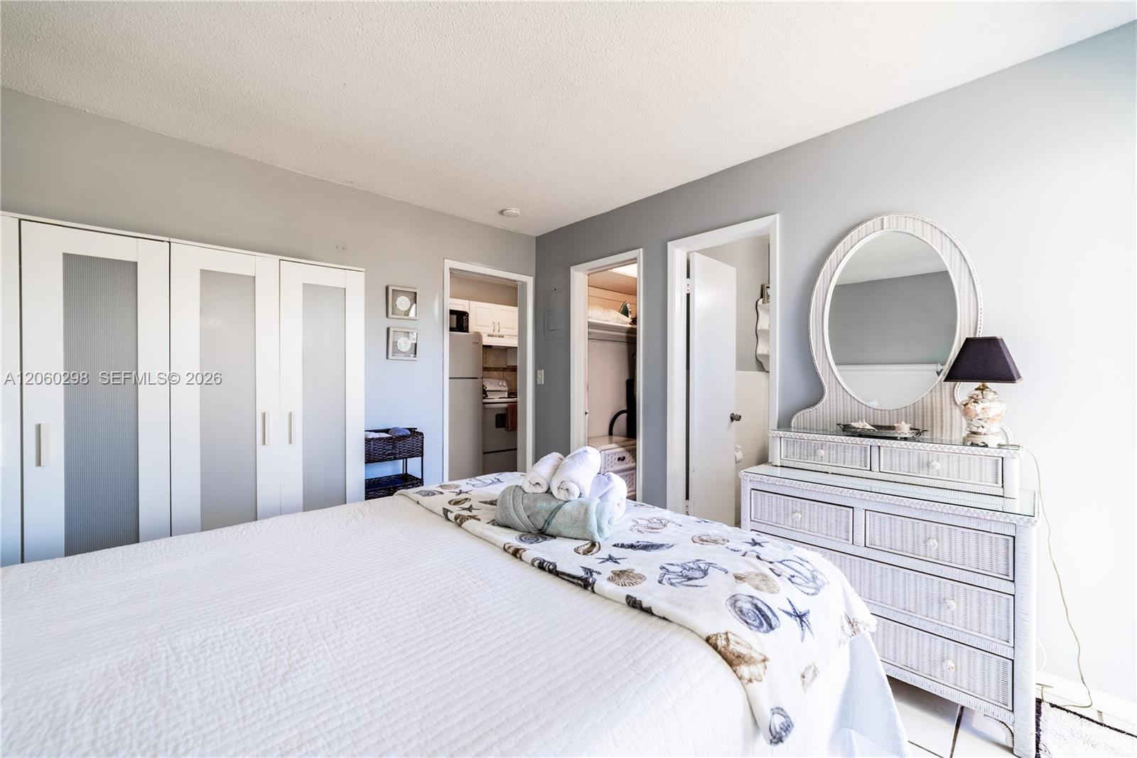 220 SE 12th Avenue