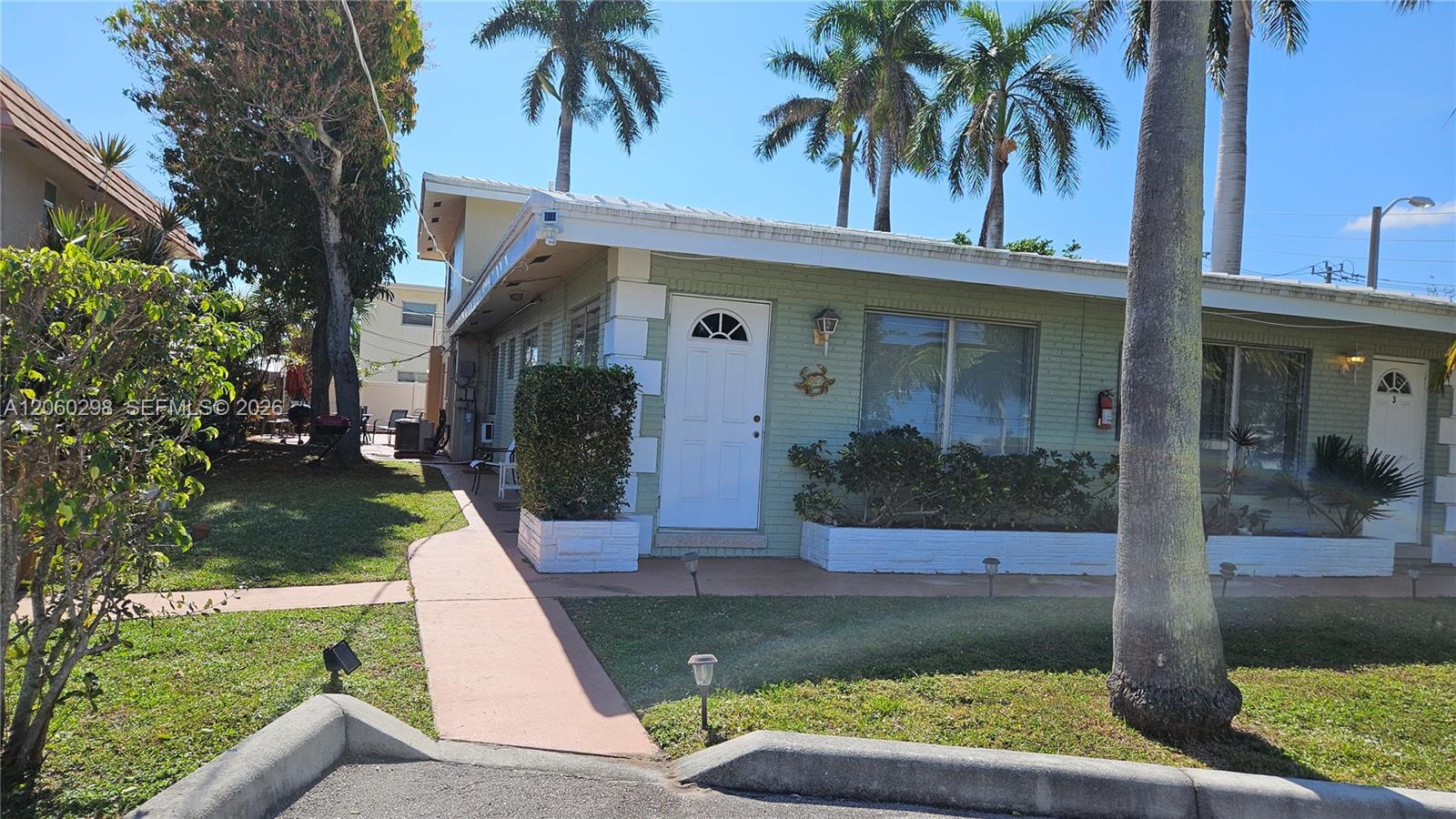 220 SE 12th Avenue