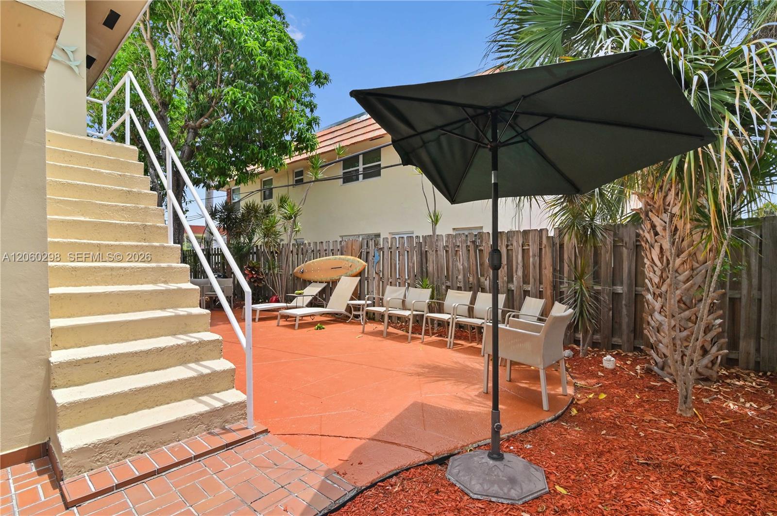 220 SE 12th Avenue