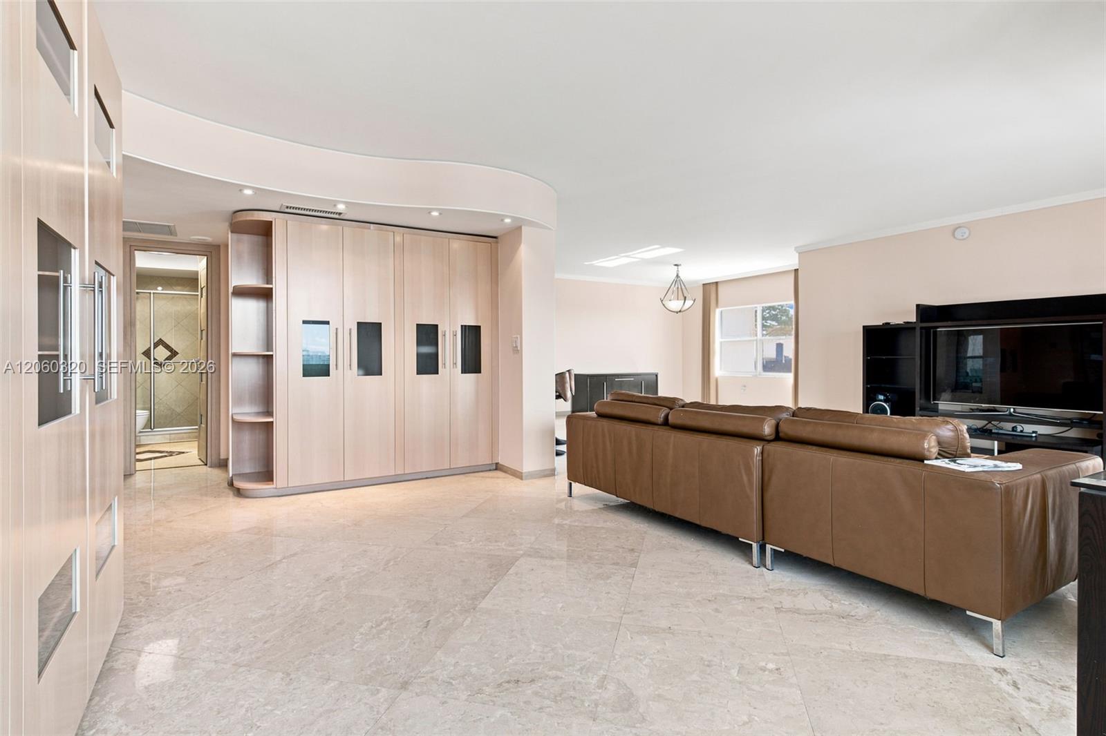 500 Bayview Drive