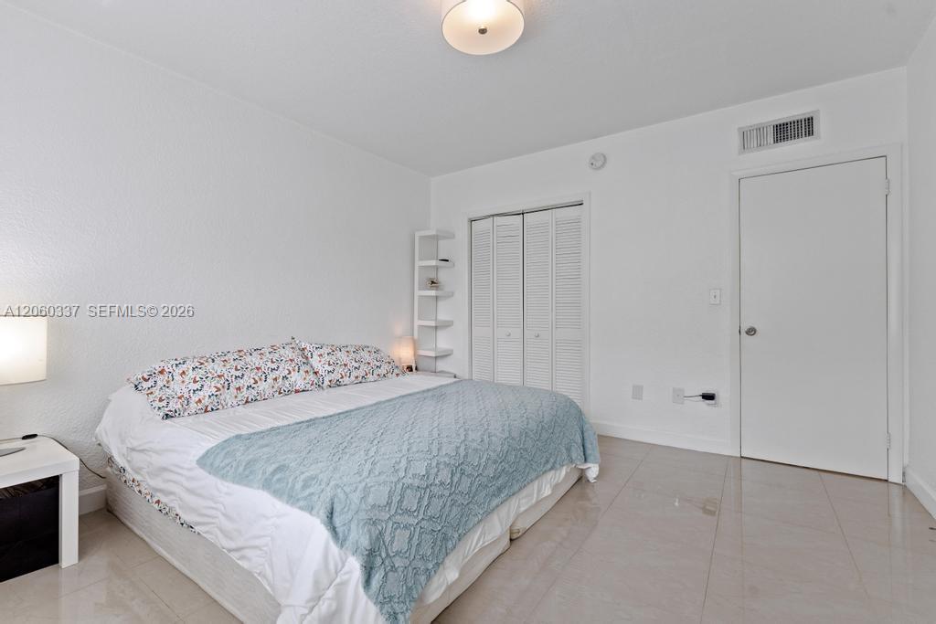 9280 Bay Harbor Terrace