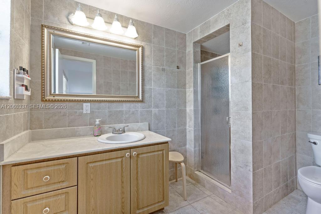9280 Bay Harbor Terrace