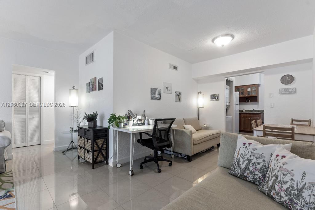 9280 Bay Harbor Terrace