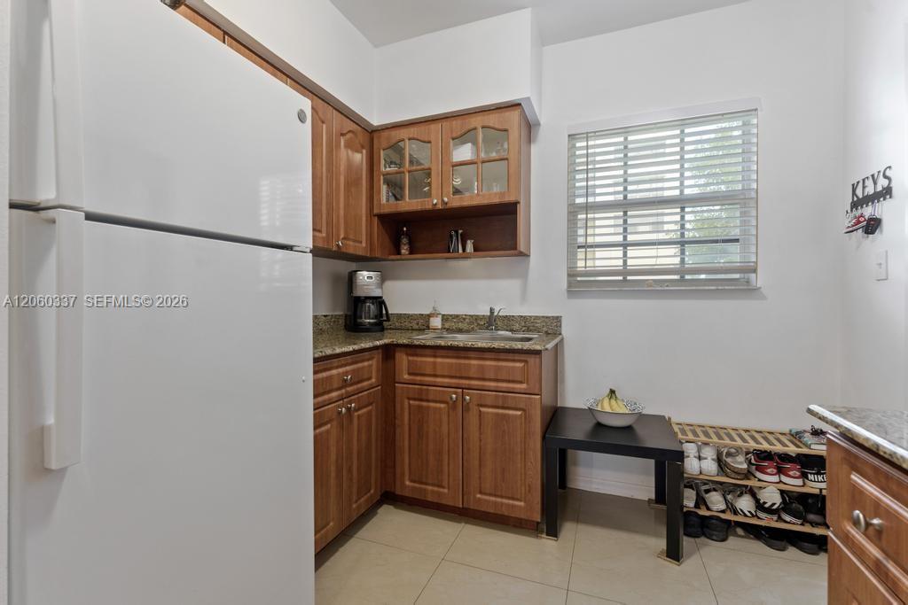 9280 Bay Harbor Terrace