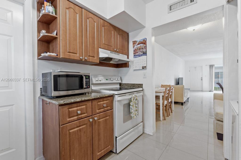 9280 Bay Harbor Terrace