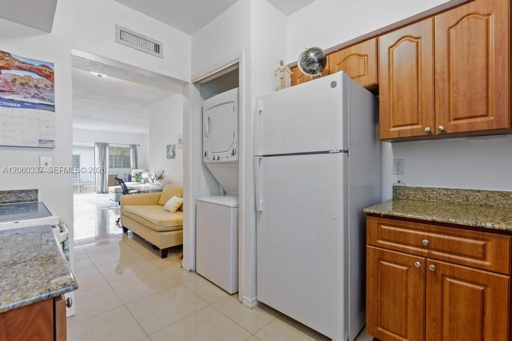 9280 Bay Harbor Terrace