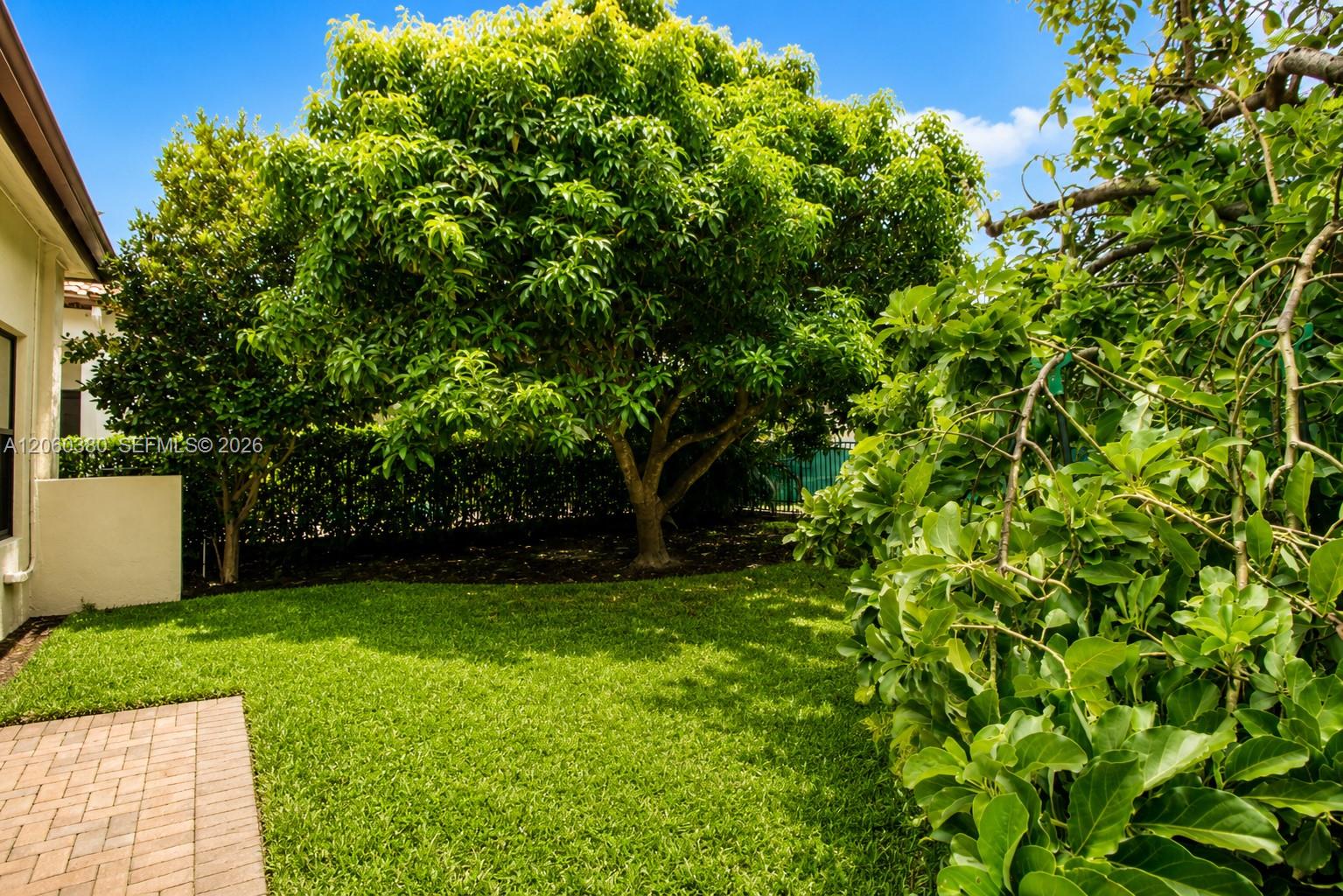 8514 NW 37th Court