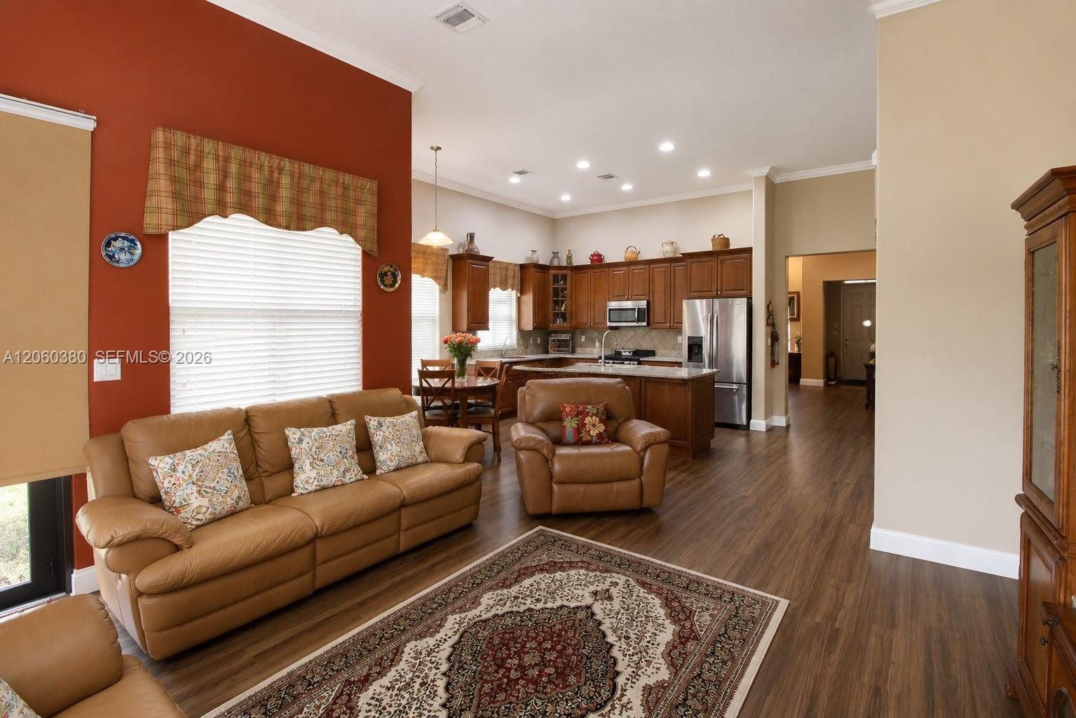 8514 NW 37th Court