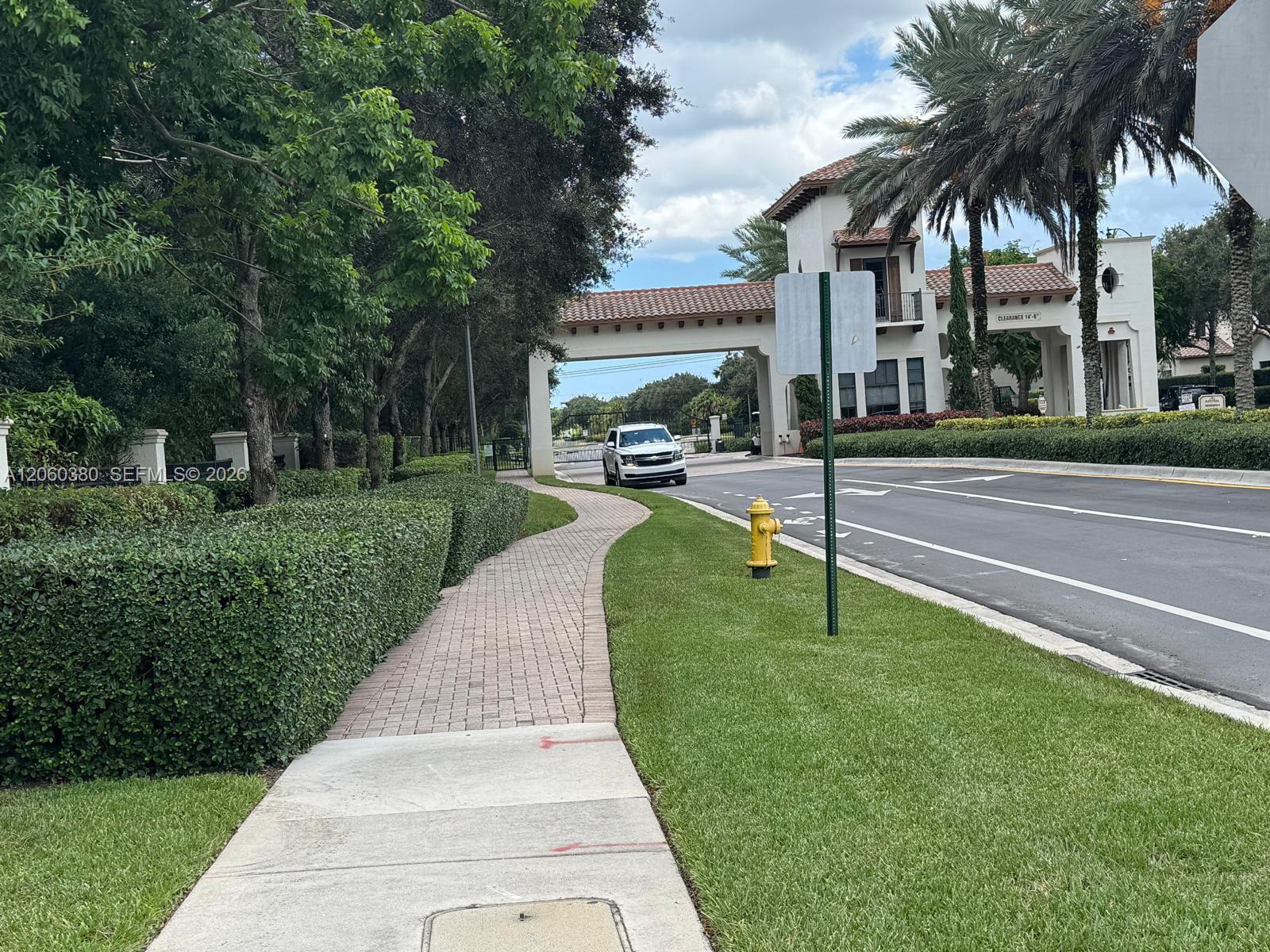 8514 NW 37th Court