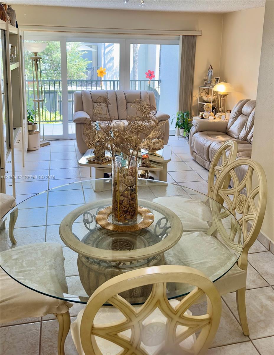 30 NW 87th Avenue