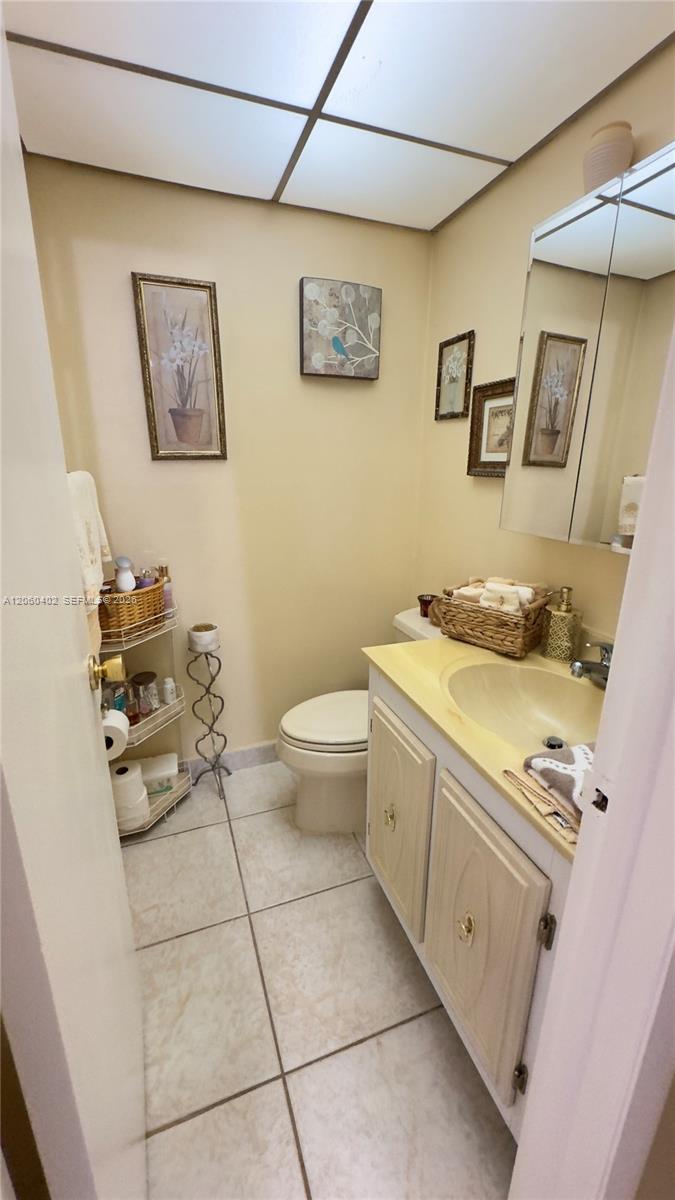 30 NW 87th Avenue