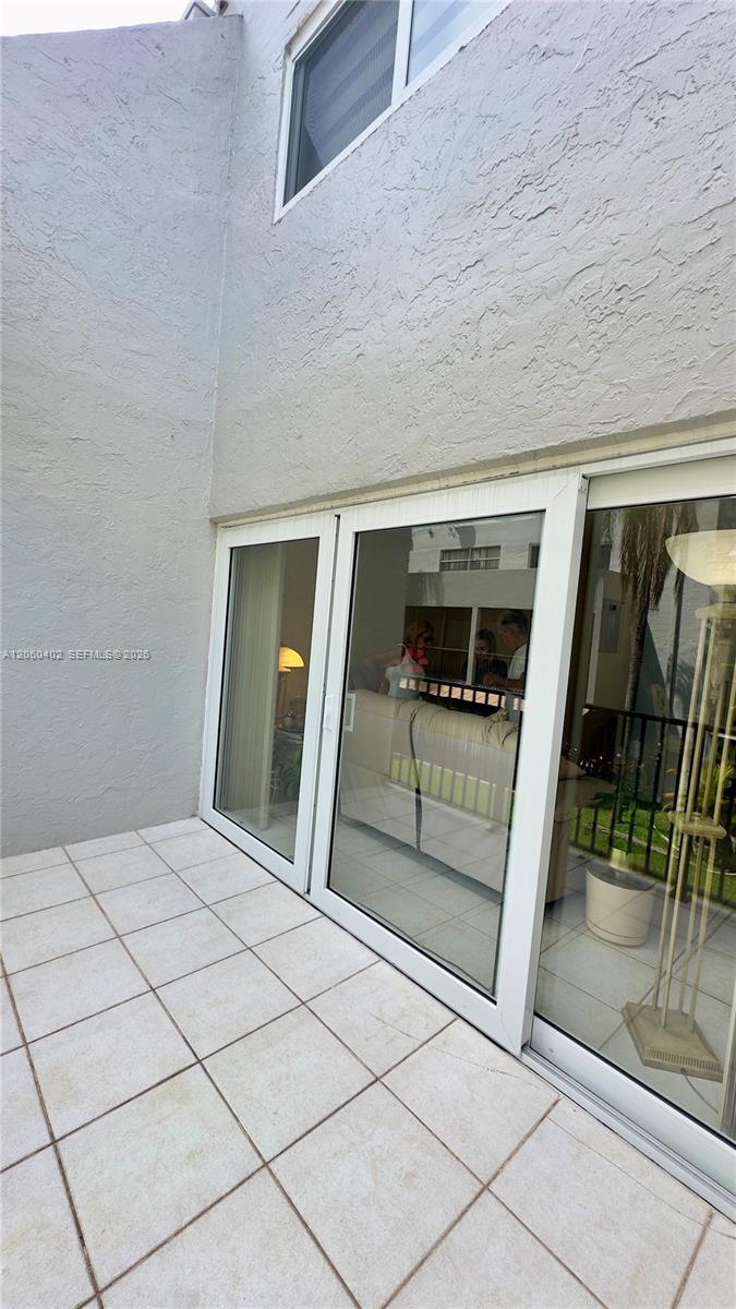 30 NW 87th Avenue