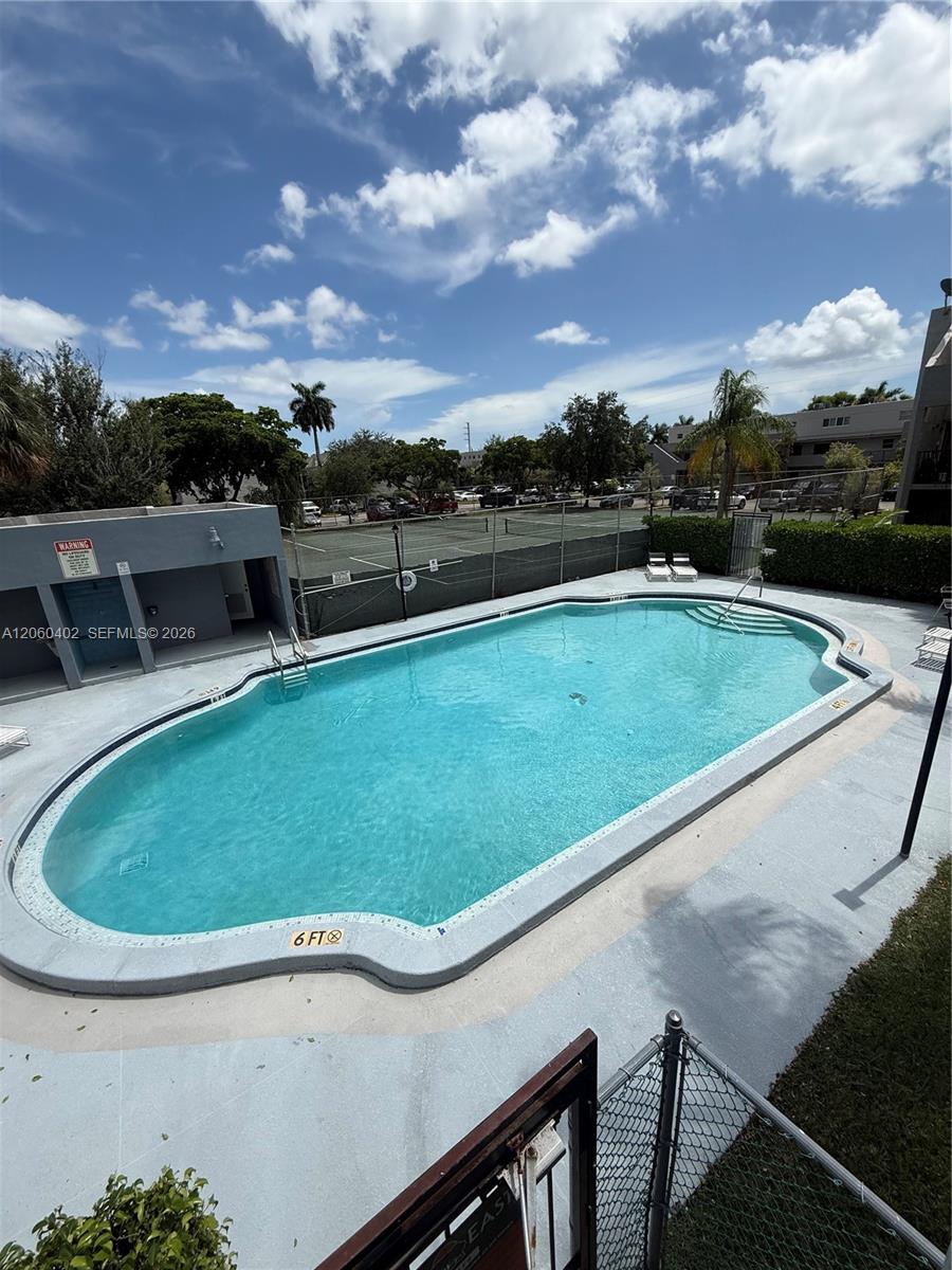 30 NW 87th Avenue