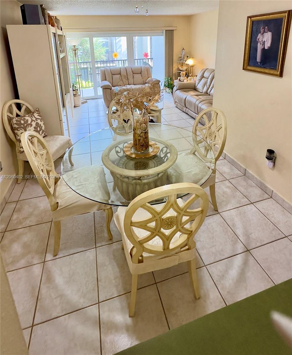 30 NW 87th Avenue