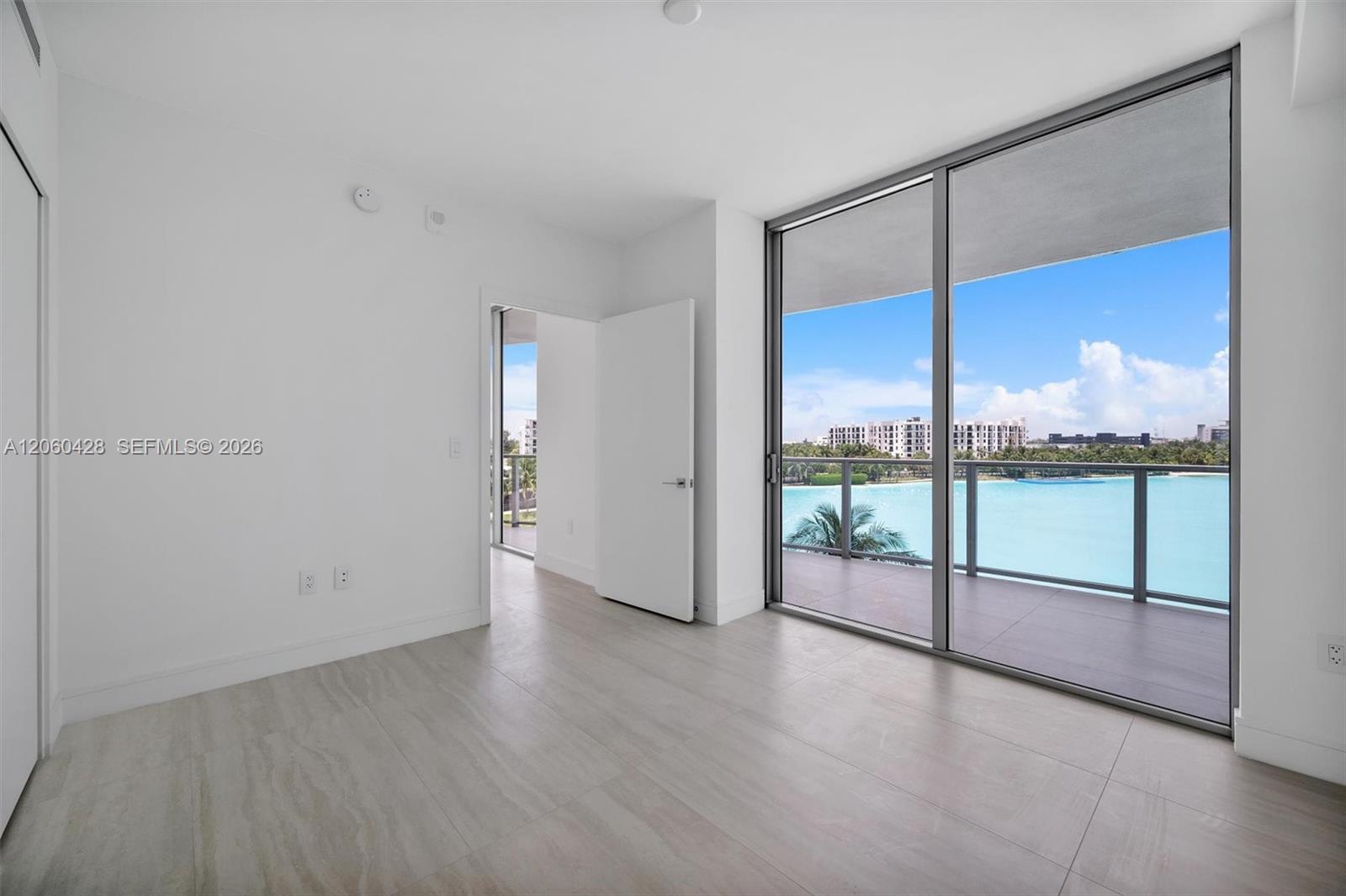 2411 Laguna Circle
