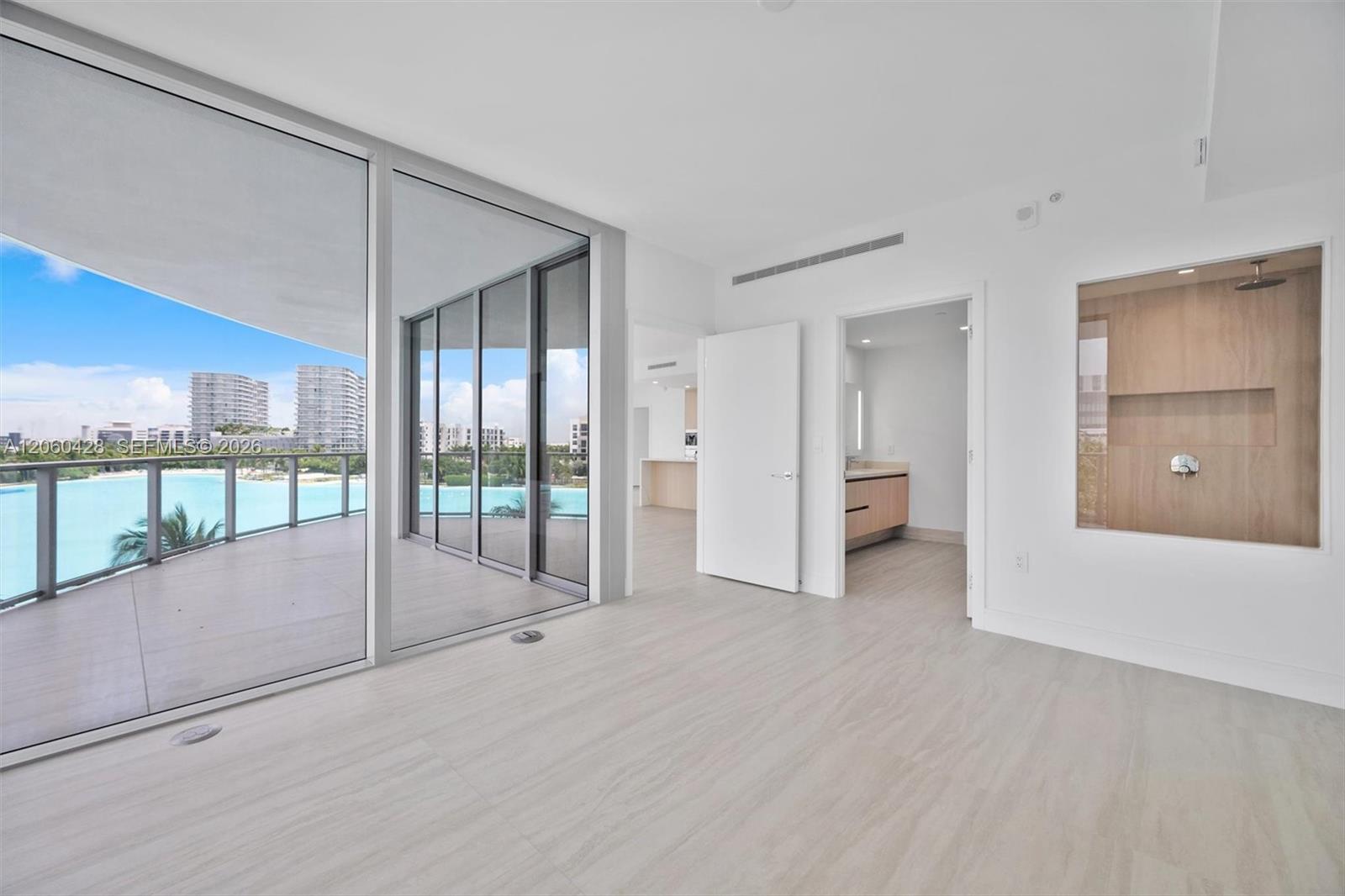 2411 Laguna Circle