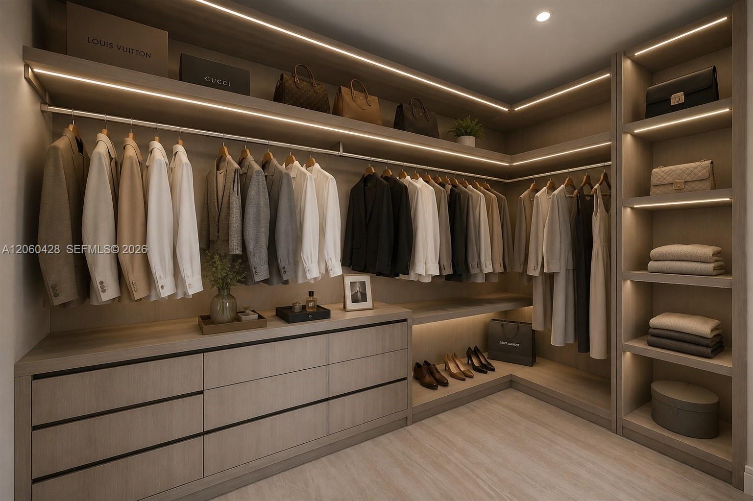 2411 Laguna Circle