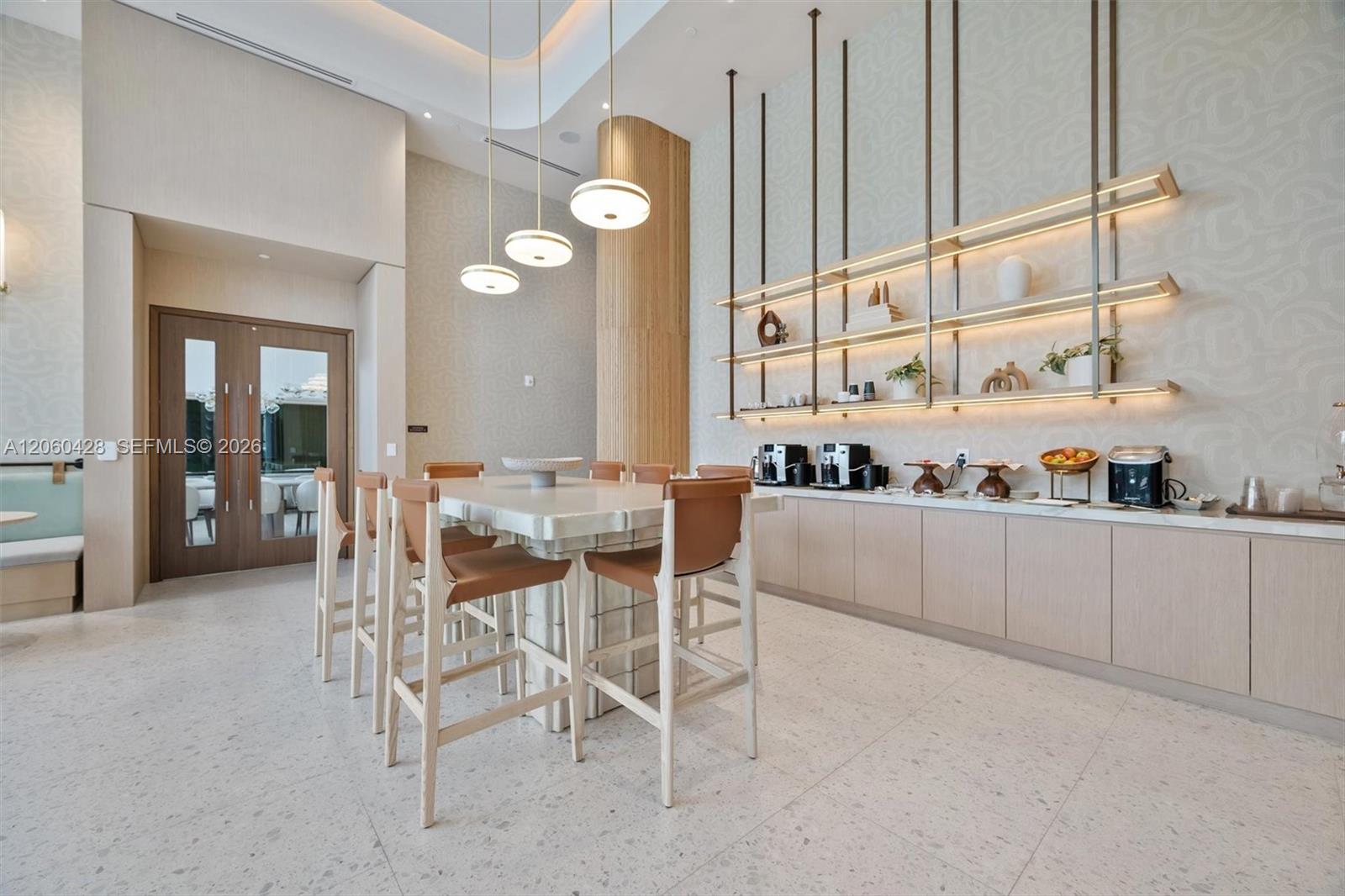 2411 Laguna Circle
