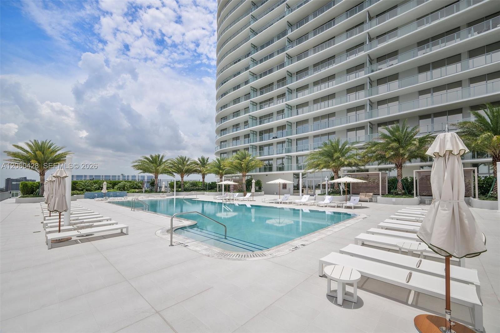 2411 Laguna Circle