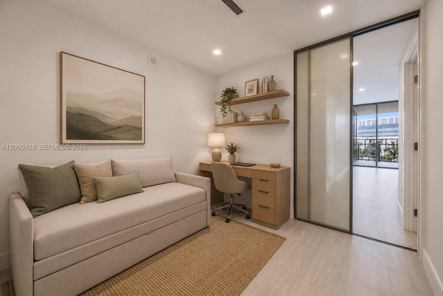 2411 Laguna Circle