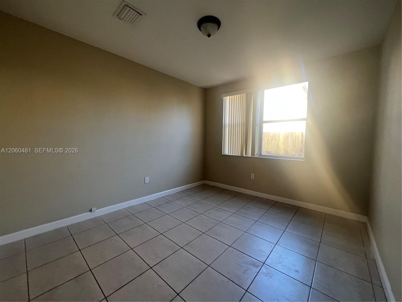 3360 NE 14th Drive