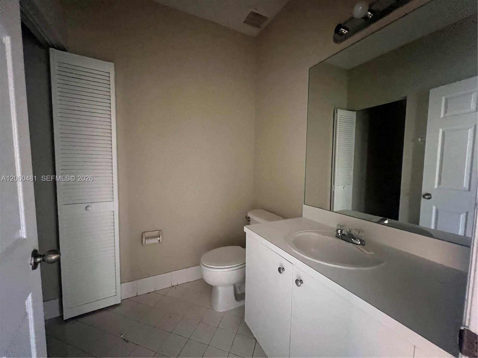 3360 NE 14th Drive