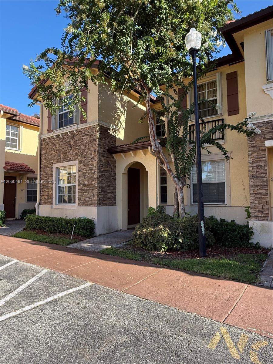 3360 NE 14th Drive