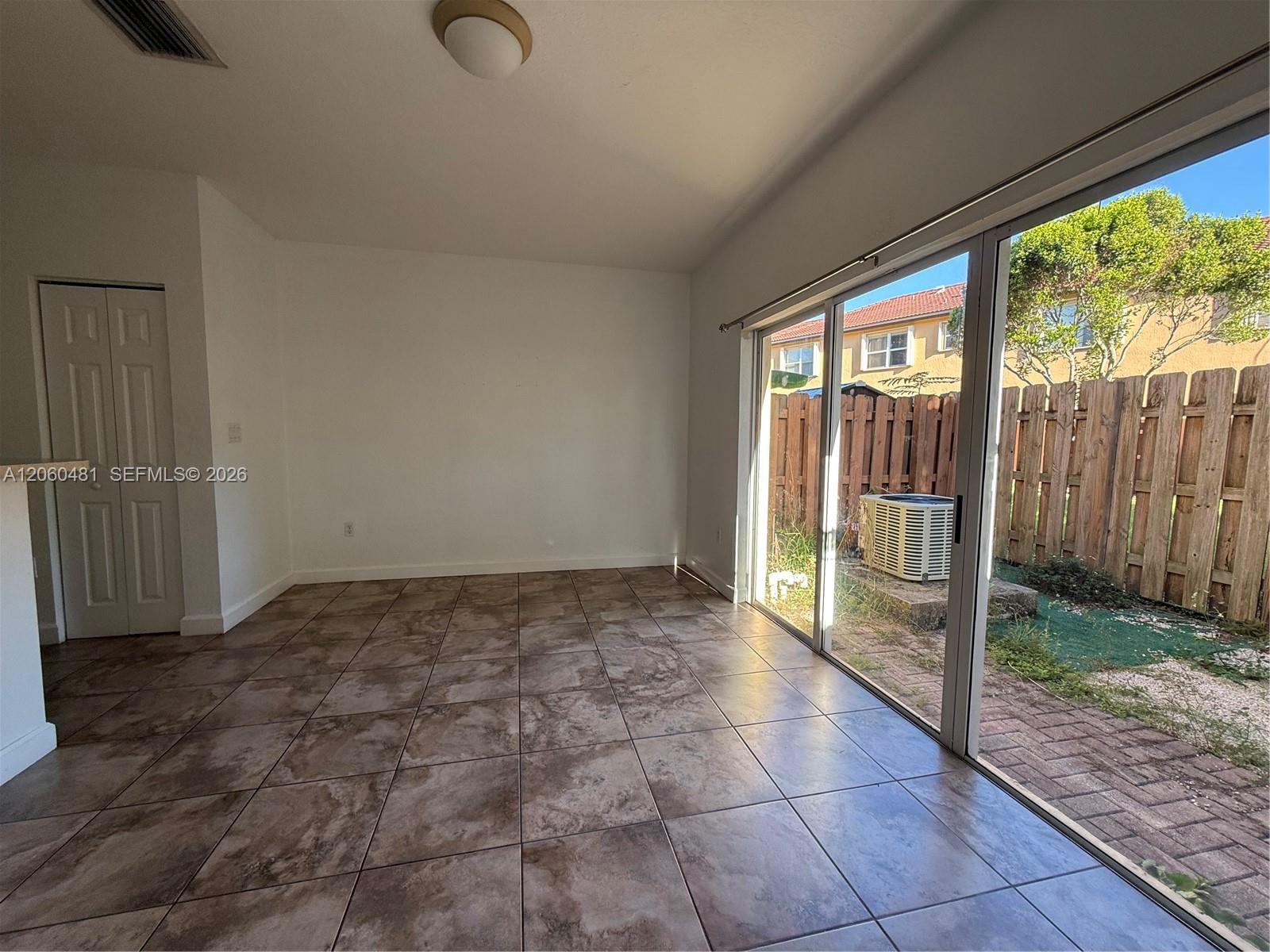 3360 NE 14th Drive