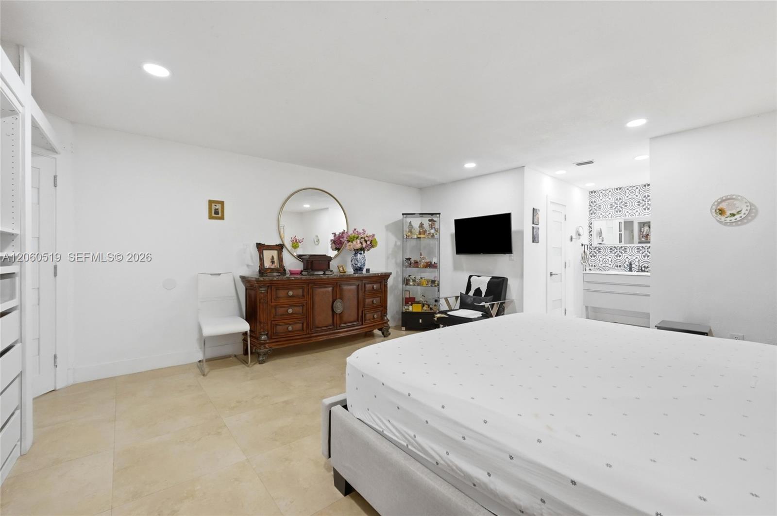323 NW 136th Place